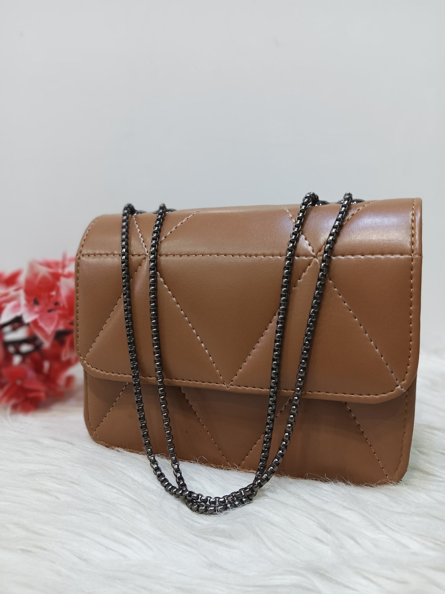 Girls' Crossbody Bag – Stylish PU Leather with Black Chain Strap